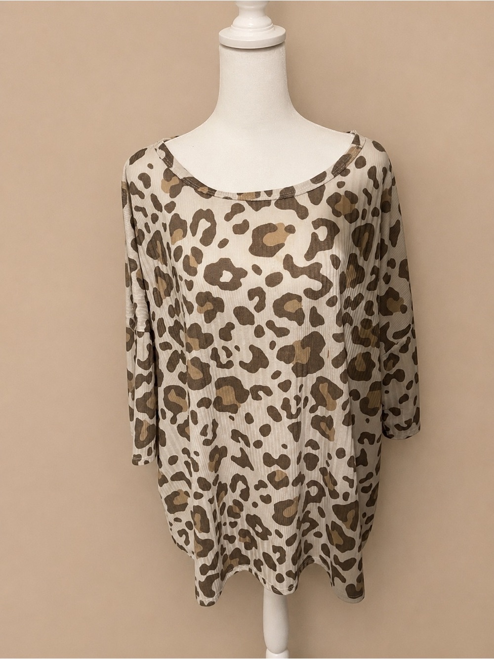 HOPELY Leopard Print Ribbed Tunic Top – Size Medium